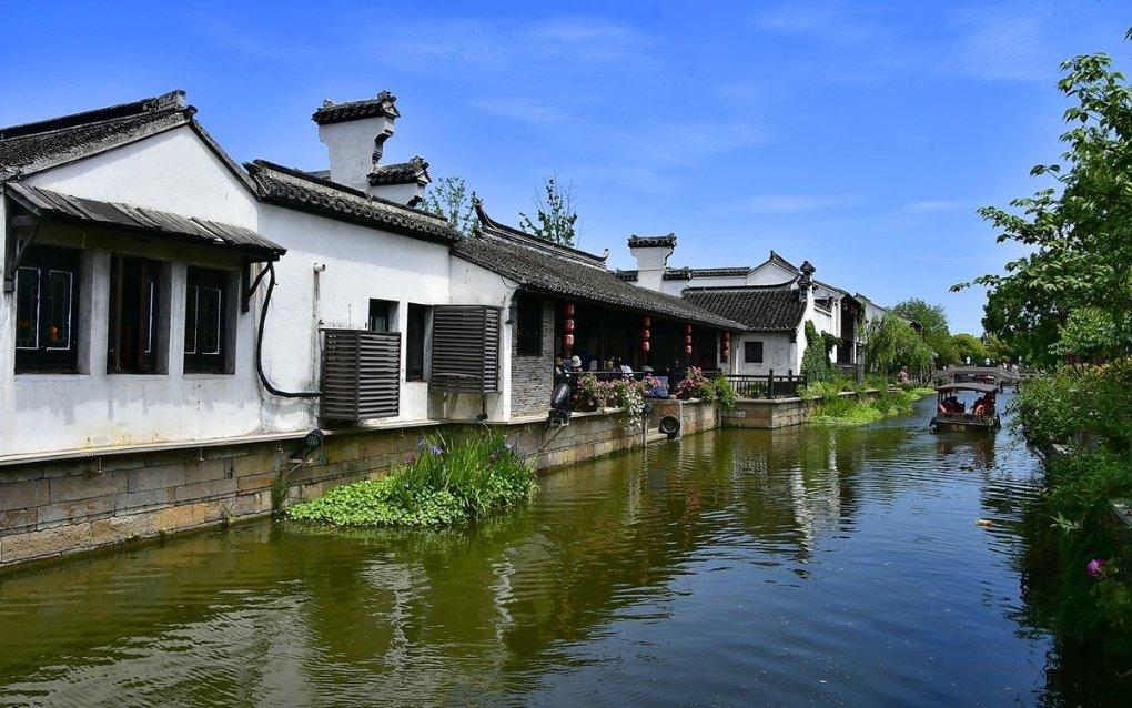 美的家用中央空调:领航家居舒适度,冠名华夏家博会10城展会